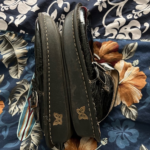 Alegria Classic Patent Leather Mary Jane T-Strap Mules Clogs SZ 38 7-7.5 - Picture 4 of 10